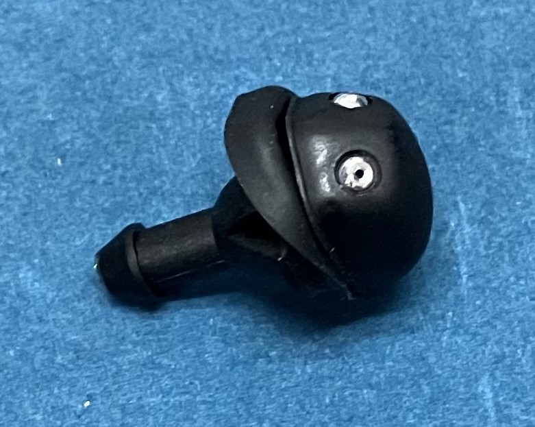 新発売]240用フロントウォッシャーノズル | Volvo Parts SRIQ