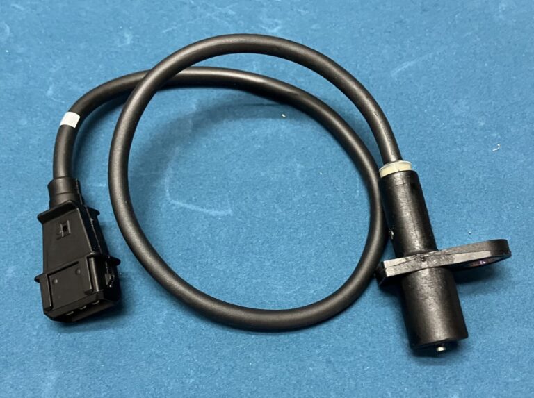 240,940用Bosch製クランク角センサー IPS1949B