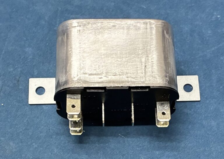 240用ヘッドライト(ロービーム)リレー LBR7991