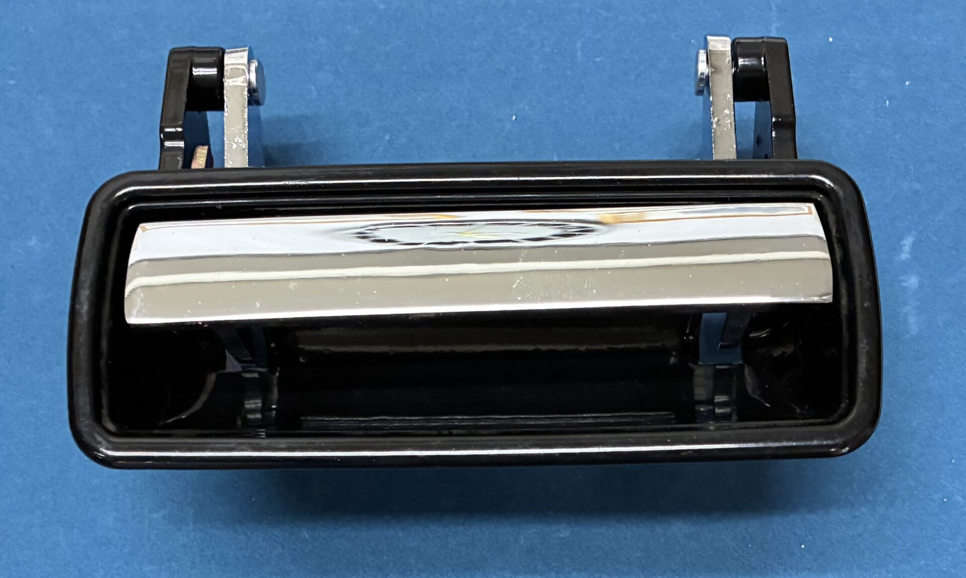 新発売]240用アウタードアハンドル | Volvo Parts SRIQ ボルボパーツ